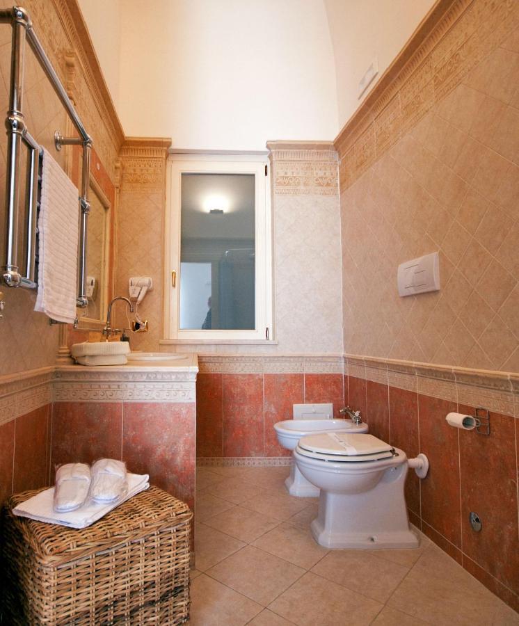 Dimora De Brado Bed and Breakfast Trani Εξωτερικό φωτογραφία
