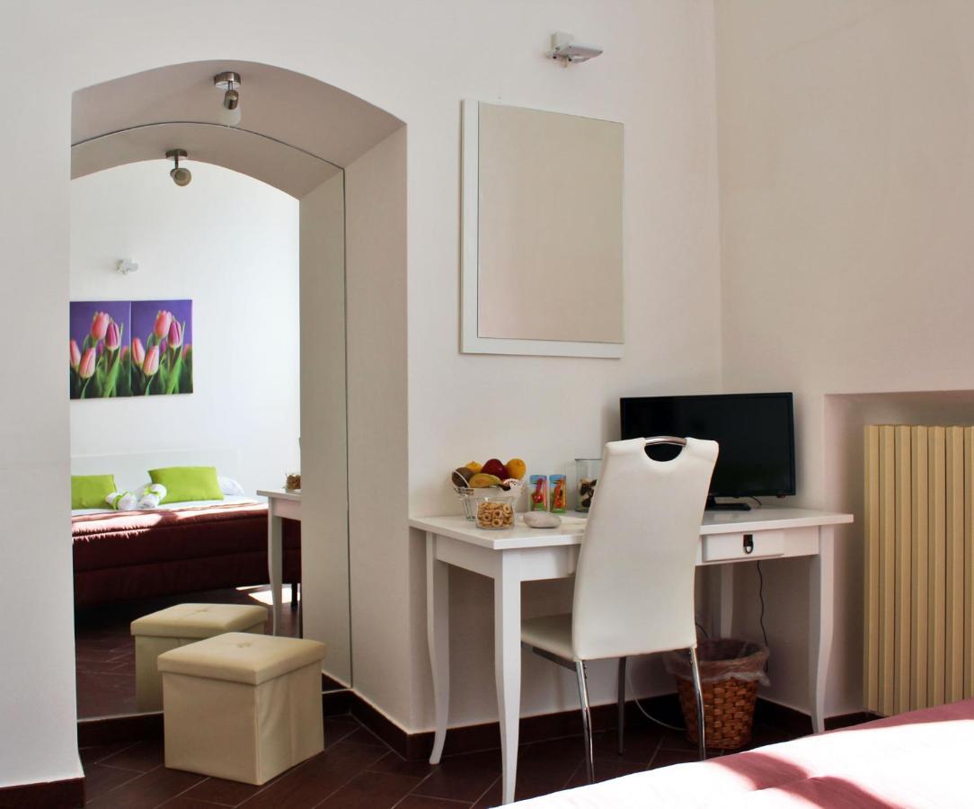 Dimora De Brado Bed and Breakfast Trani Εξωτερικό φωτογραφία